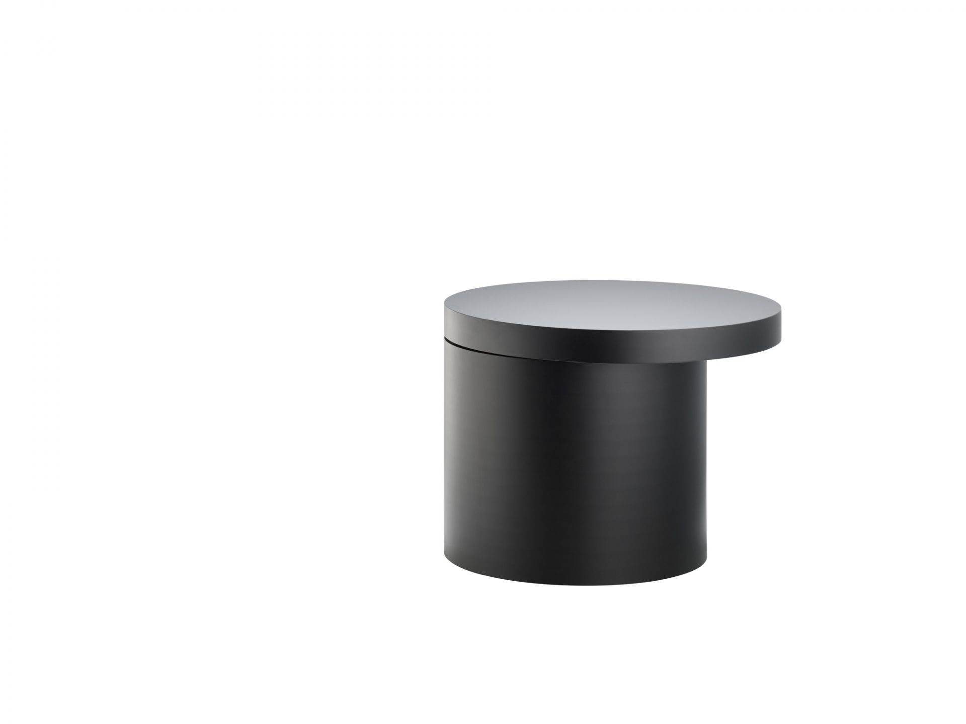 Schwarzer K8B Couchtisch von Tecta: Moderner Beistelltisch mit runder Tischplatte und zylindrischem Fuß.