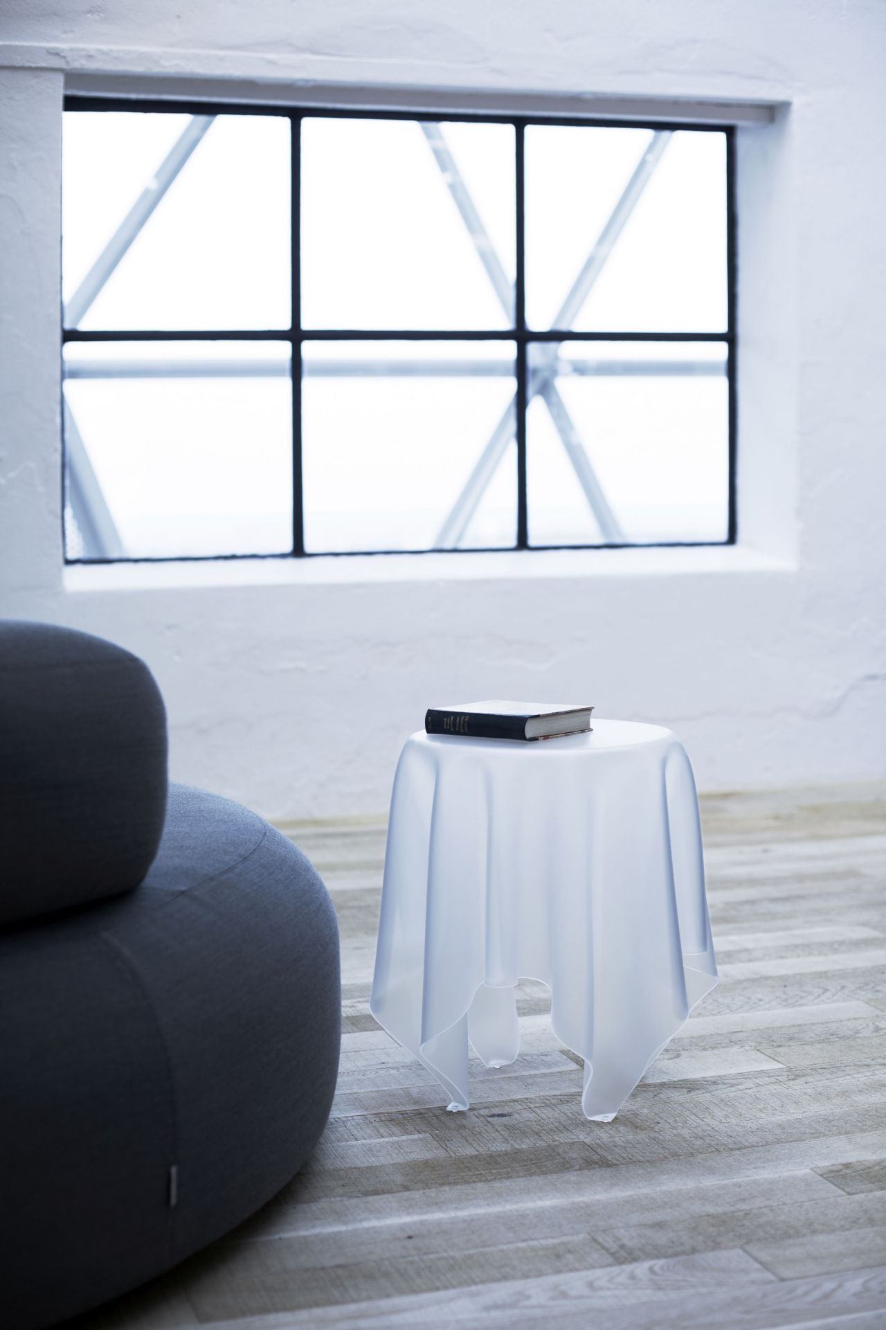 Essey Illusion Beistelltisch ice Klein & More