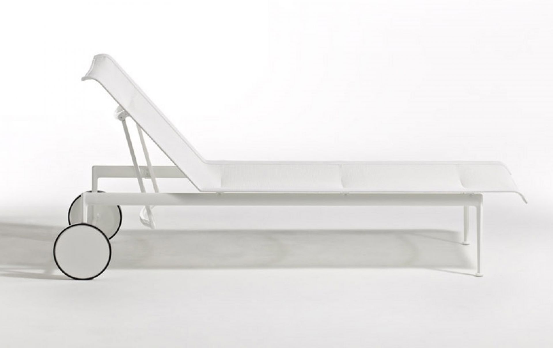 Richard Schultz 1966 Outdoor Liege Knoll International