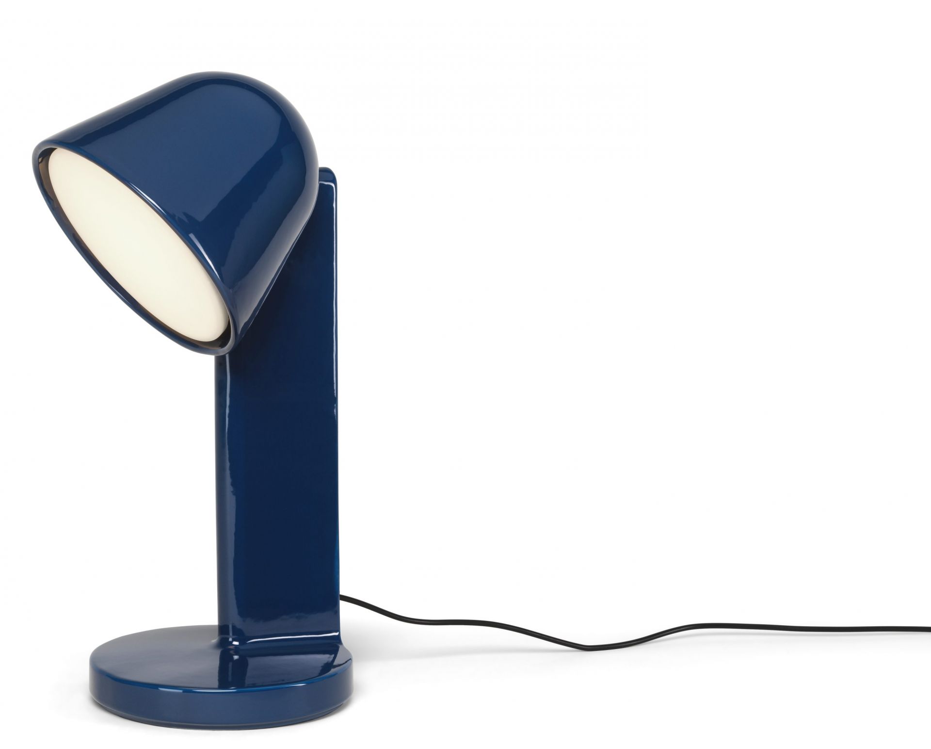 Blaue Céramique Tischleuchte von Flos: Moderne Schreibtischlampe mit Keramik-Optik für stilvolle Beleuchtung.
