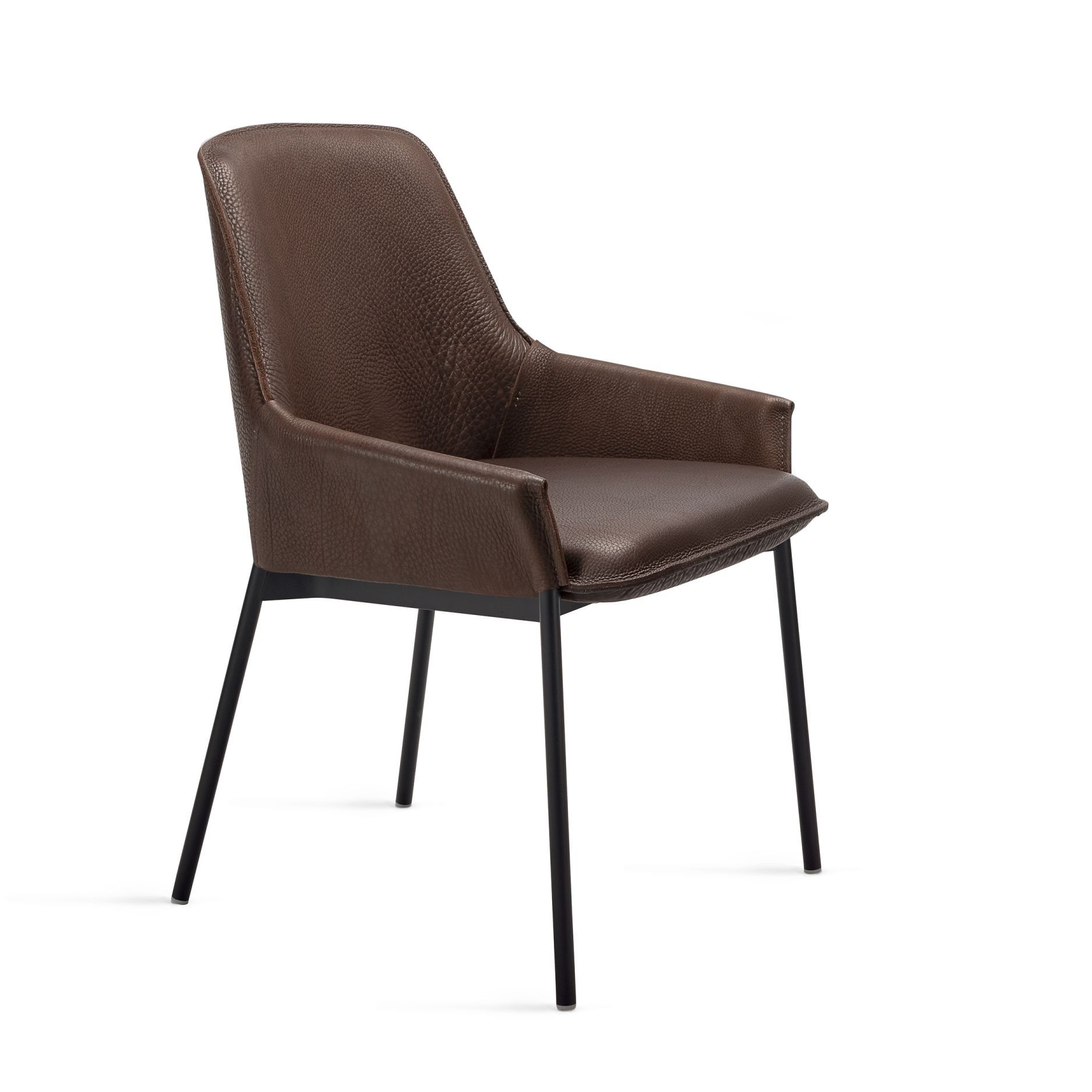 Grace Armchair mit niedrigen Armlehnen, braunes Leder und schwarzem Metallgestell, Freifrau Manufaktur.