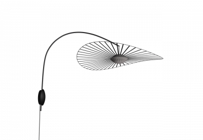 Vertigo Nova Wandleuchte von Petite Friture, modernes Design mit filigranem Schirm und gebogenem Arm.