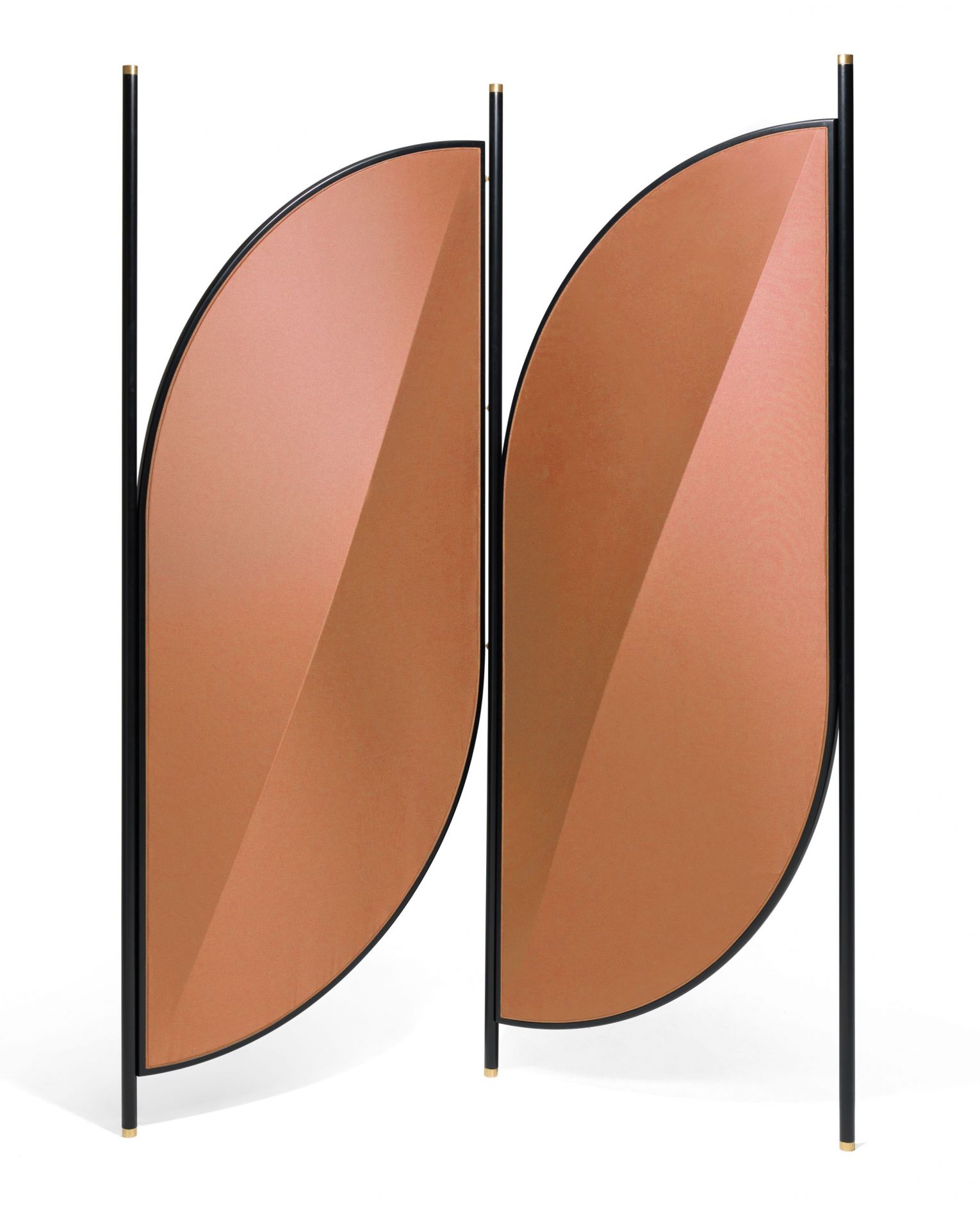 Feng Paravent von Wiener GTV Design mit zwei braunen, halbkreisförmigen Elementen und schwarzem Gestell.