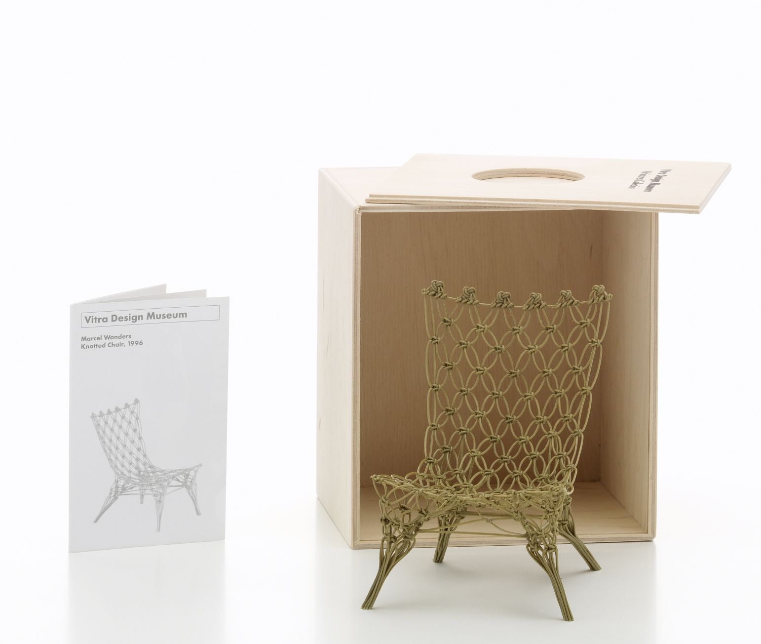 Miniatur des Knotted Chair von Vitra (1996) in Holzkiste, Design-Klassiker für Sammler.