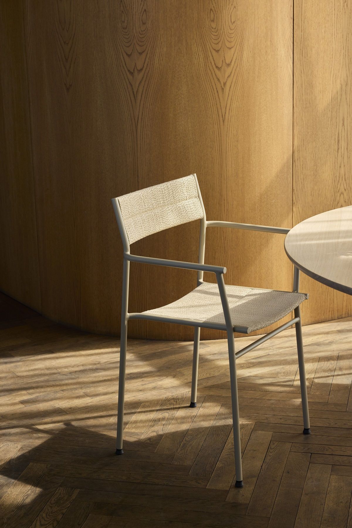 Vev Dining chair with armrests Armlehnenstuhl Northern