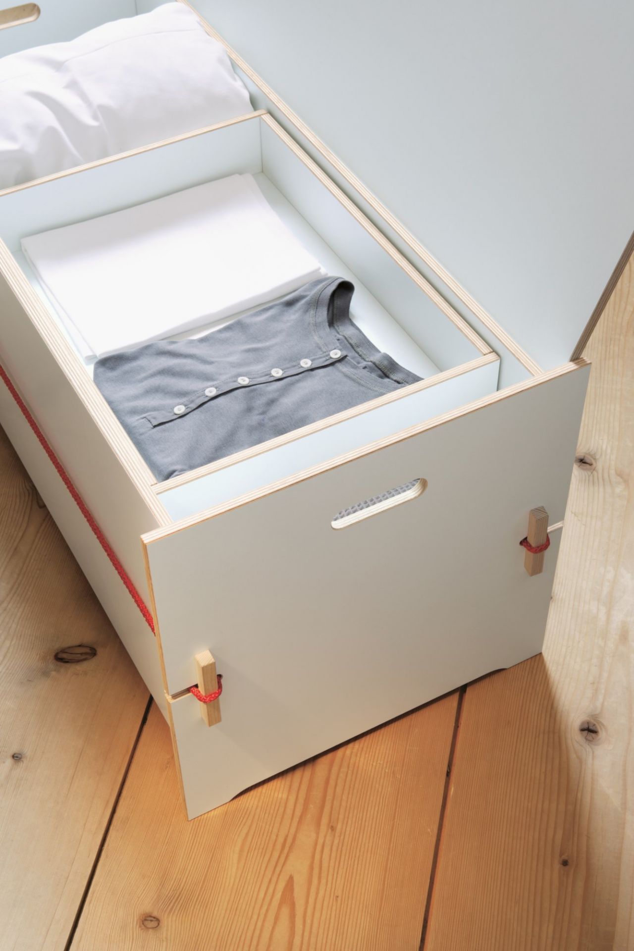 Trude Nils Holger Moormann