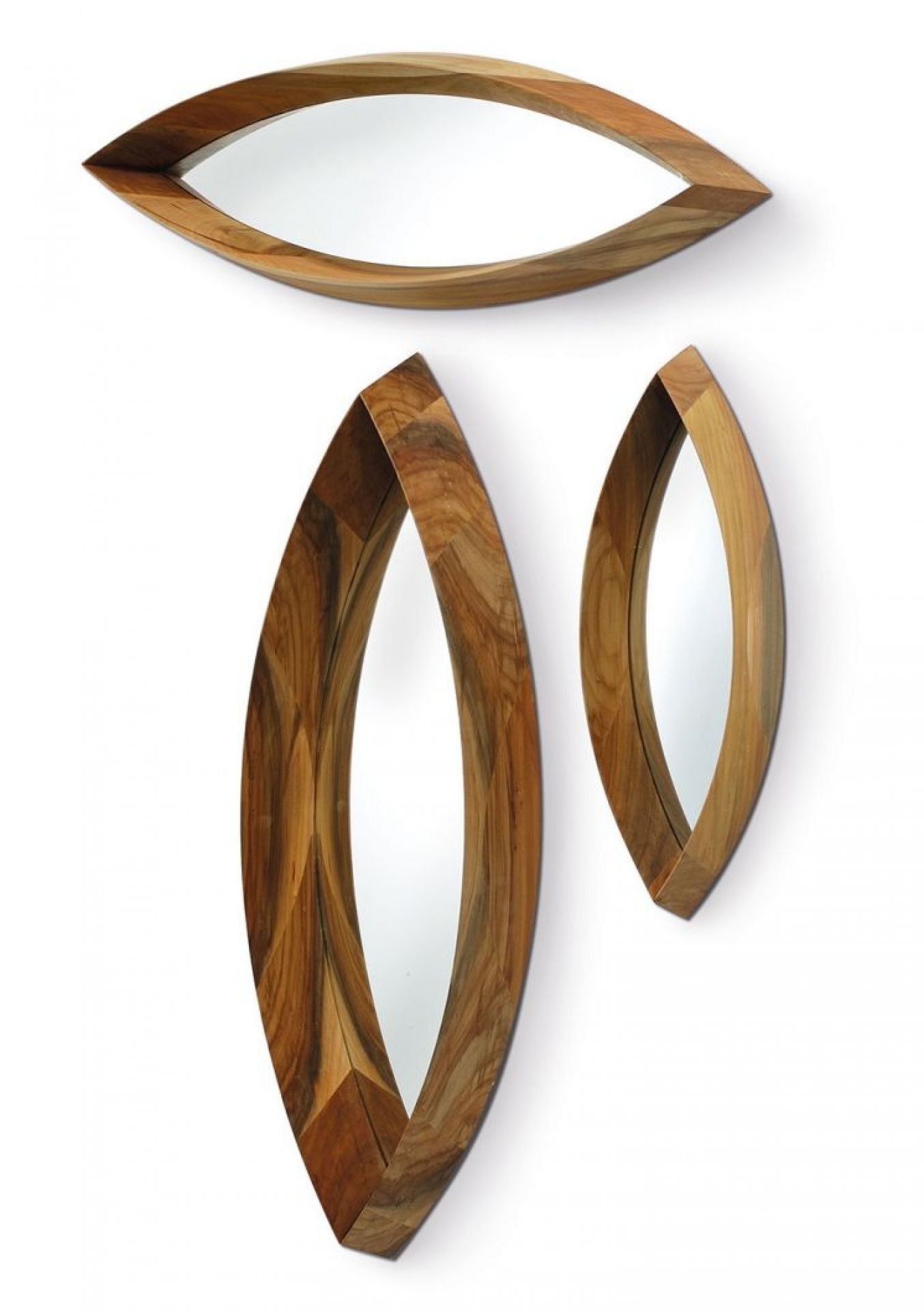 Drei Mamanonmama Spiegel in Blattform aus Holz, moderne Wandspiegel für Wohnzimmer und Flur.