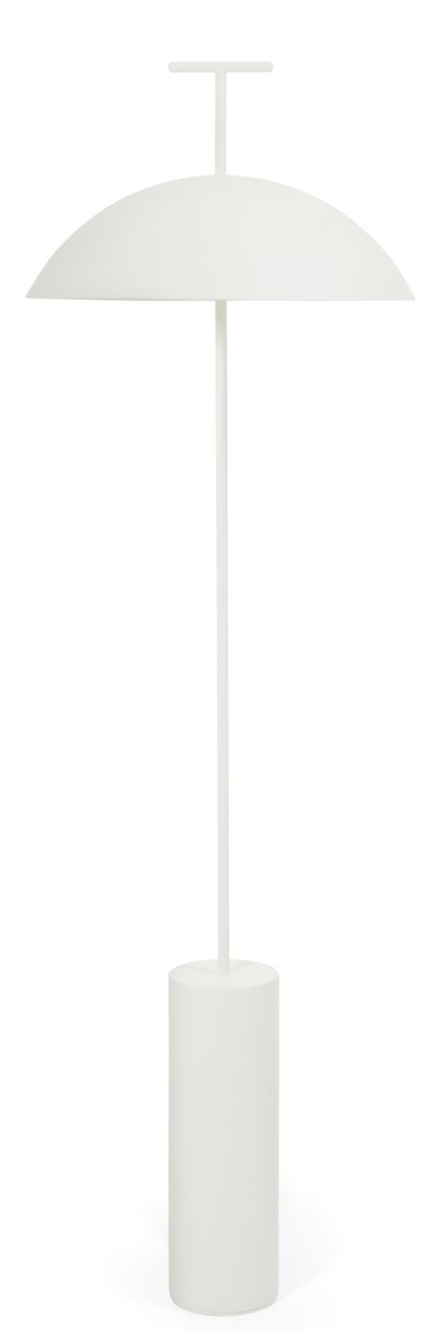 Weiße Geen-A Stehleuchte von Kartell mit rundem Lampenschirm und zylindrischem Fuß.
