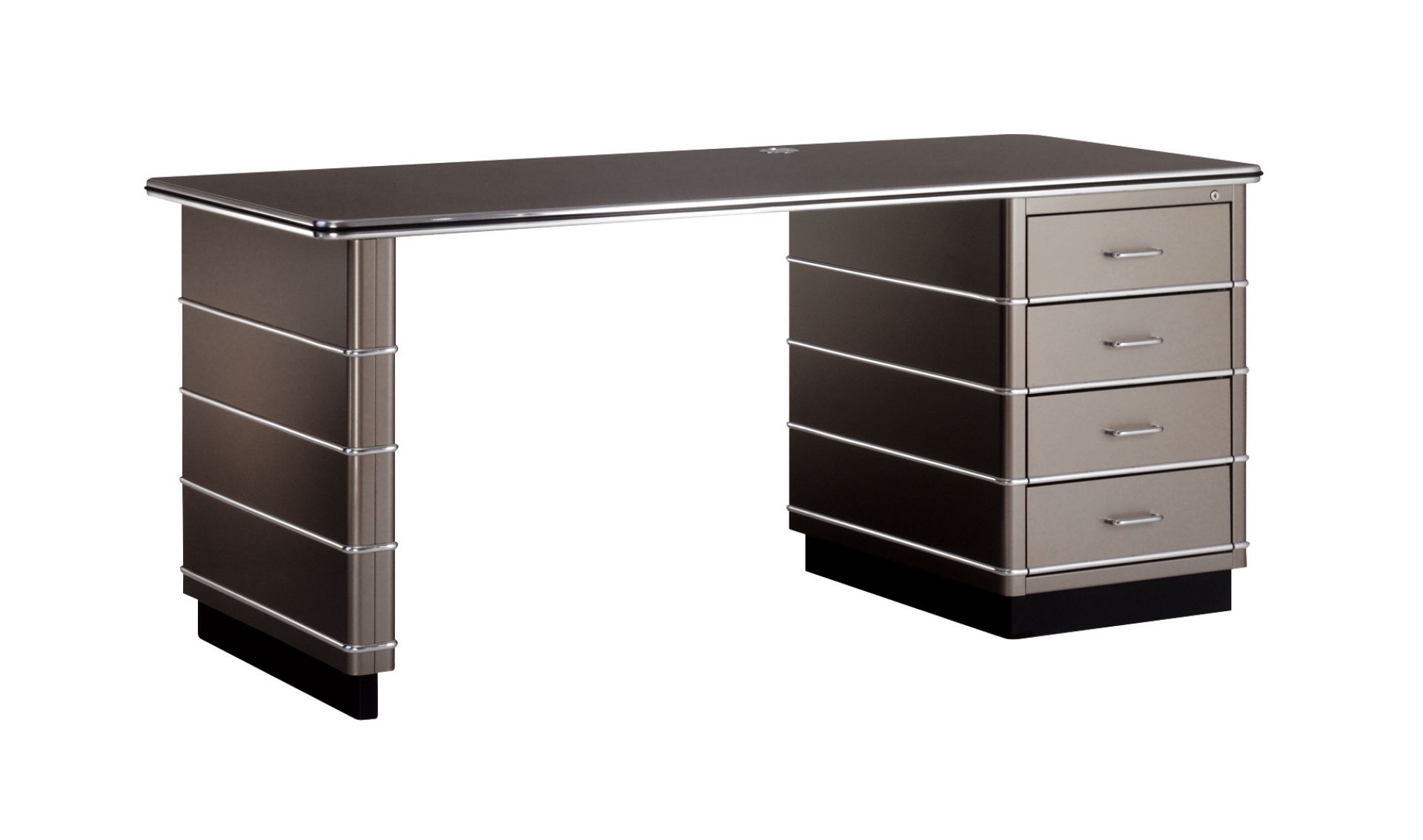 TB 225 Classic Line Schreibtisch von Müller Möbelfabrikation, brauner Bürotisch mit vier Schubladen und Kabeldurchlass.