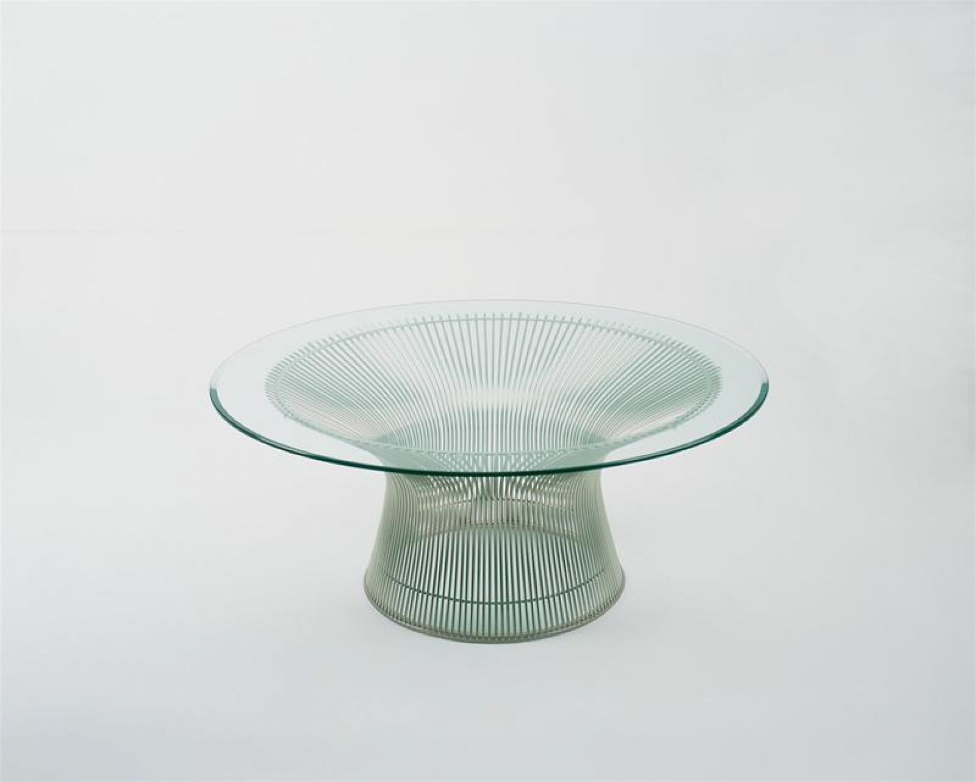 Platner Esstisch mit Kristallglasplatte und poliertem Nickelgestell von Knoll International. Design Esstisch.