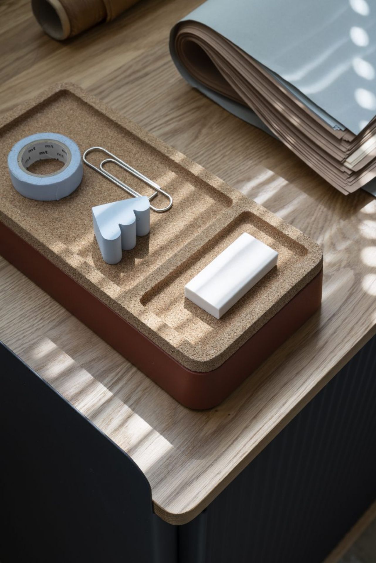 Arrange Desktop Serie Konfiguration 1  Muuto