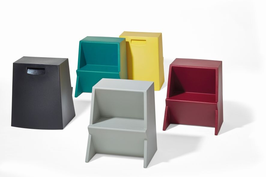 Fünf farbige Mono Tritthocker von Richard Lampert, praktische Trittstufe für Kinder und Erwachsene.