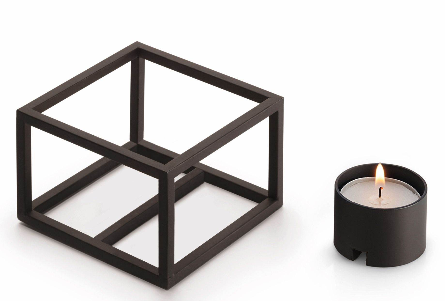 Cubo Single Stövchen: Moderner Teelichthalter aus Metall mit Teelicht für stimmungsvolle Beleuchtung.