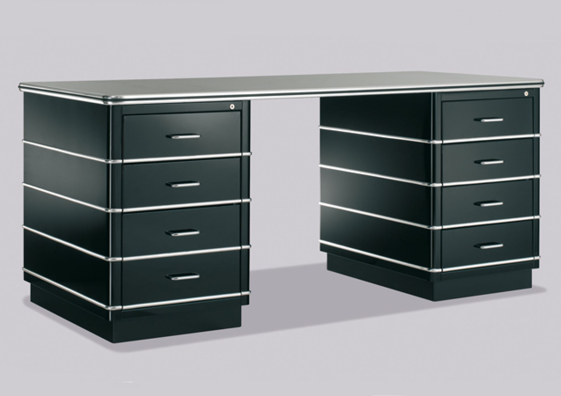 TB229 Classic Line Schreibtisch von Müller Möbelfabrikation in Schwarz mit silbernen Akzenten und Schubladen.