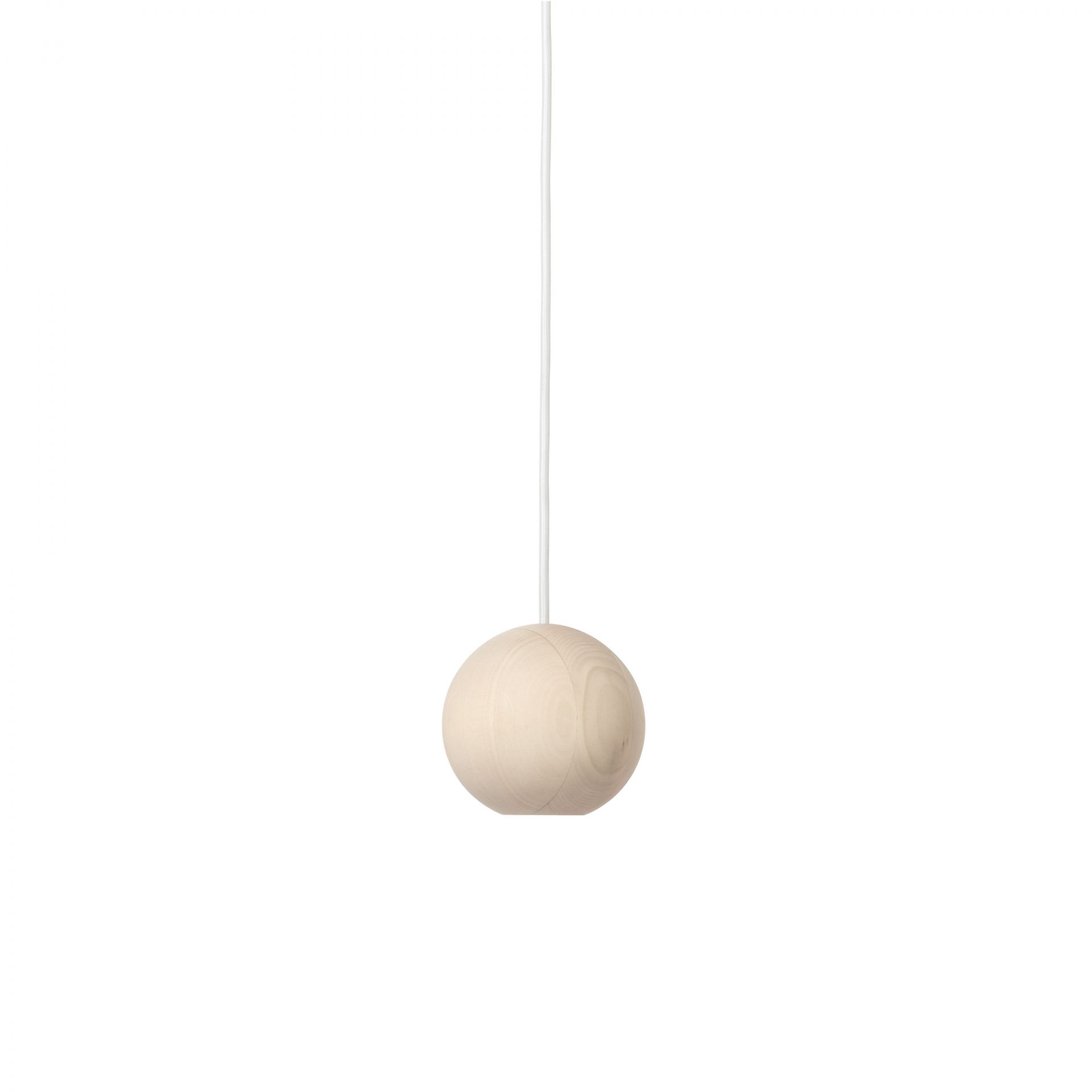 Liuku Base Ball Pendelleuchte aus hellem Lindenholz mit weißem Kabel. Moderne Lampe.