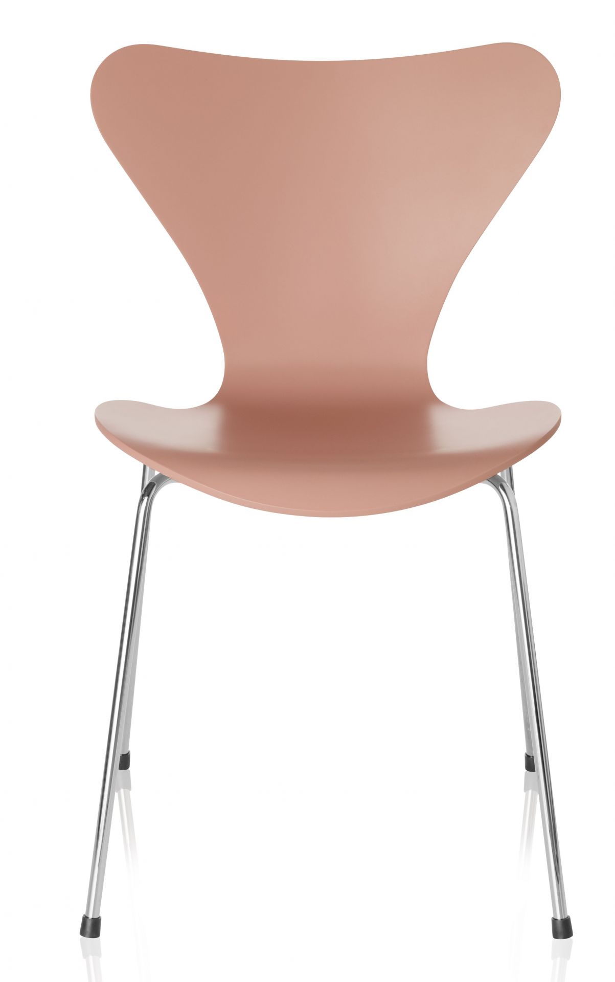 Siebener Stuhl mit Chromgestell in Rosé, Designklassiker von Fritz Hansen für modernes Wohnen.