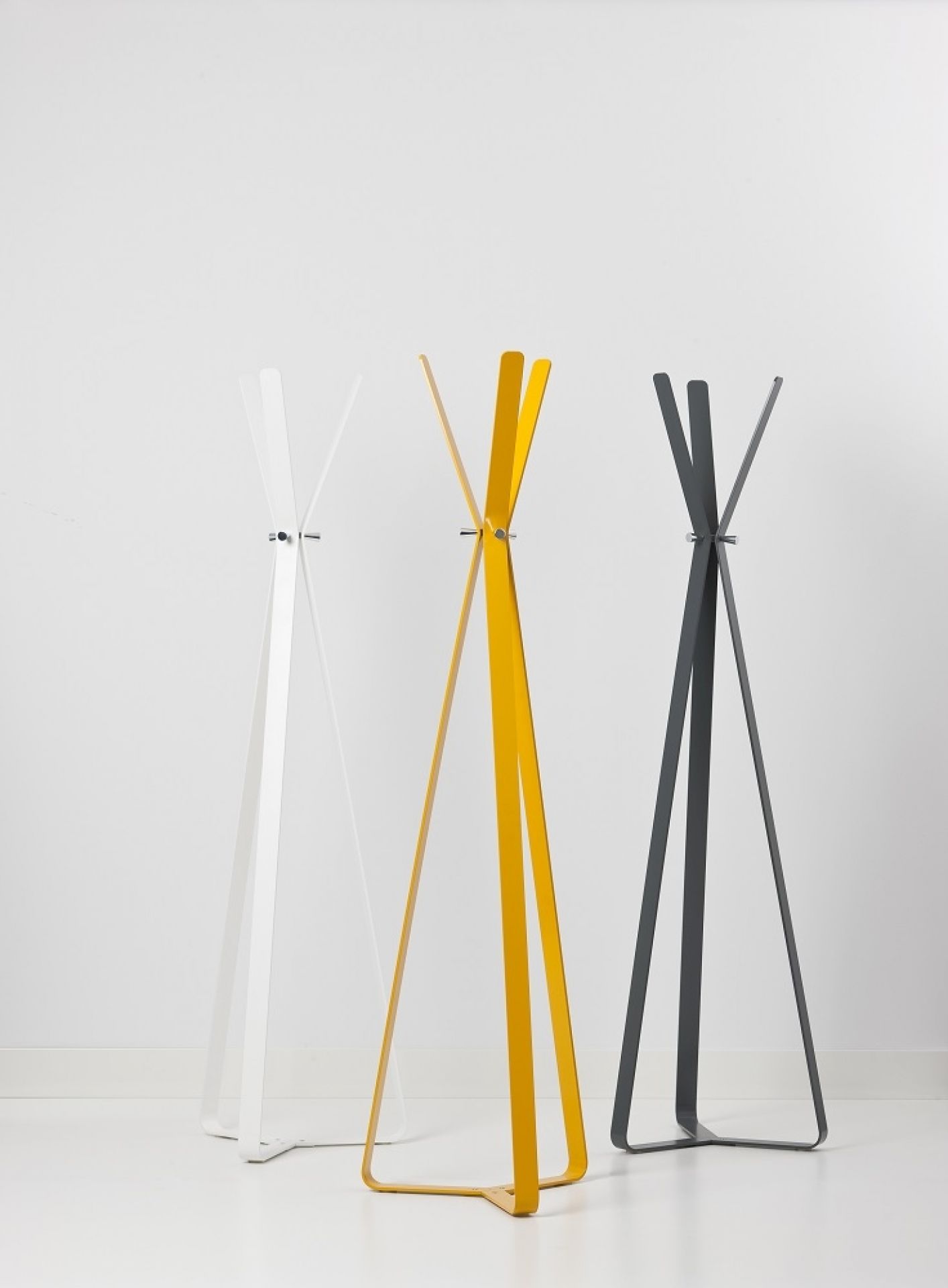 Bend Standgarderobe Cascando