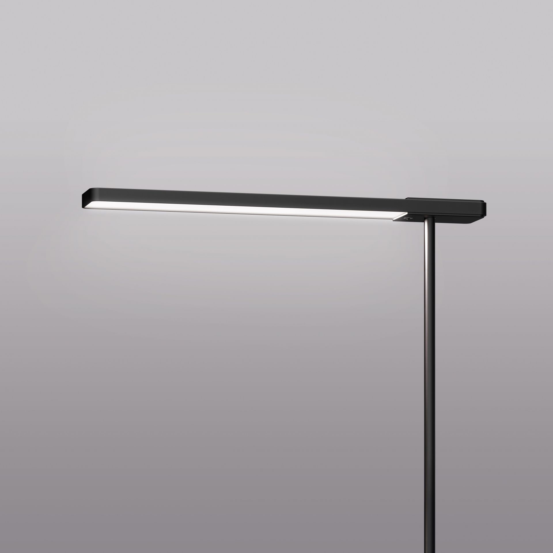 Schwarze Slice² Floor Stehleuchte von Serien Lighting mit hellem Lichtband.