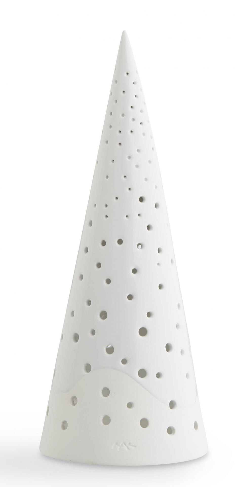 Schneeweißer, kegelförmiger Nobili Teelichthalter von Kähler mit filigranen Löchern für stimmungsvolles Licht.