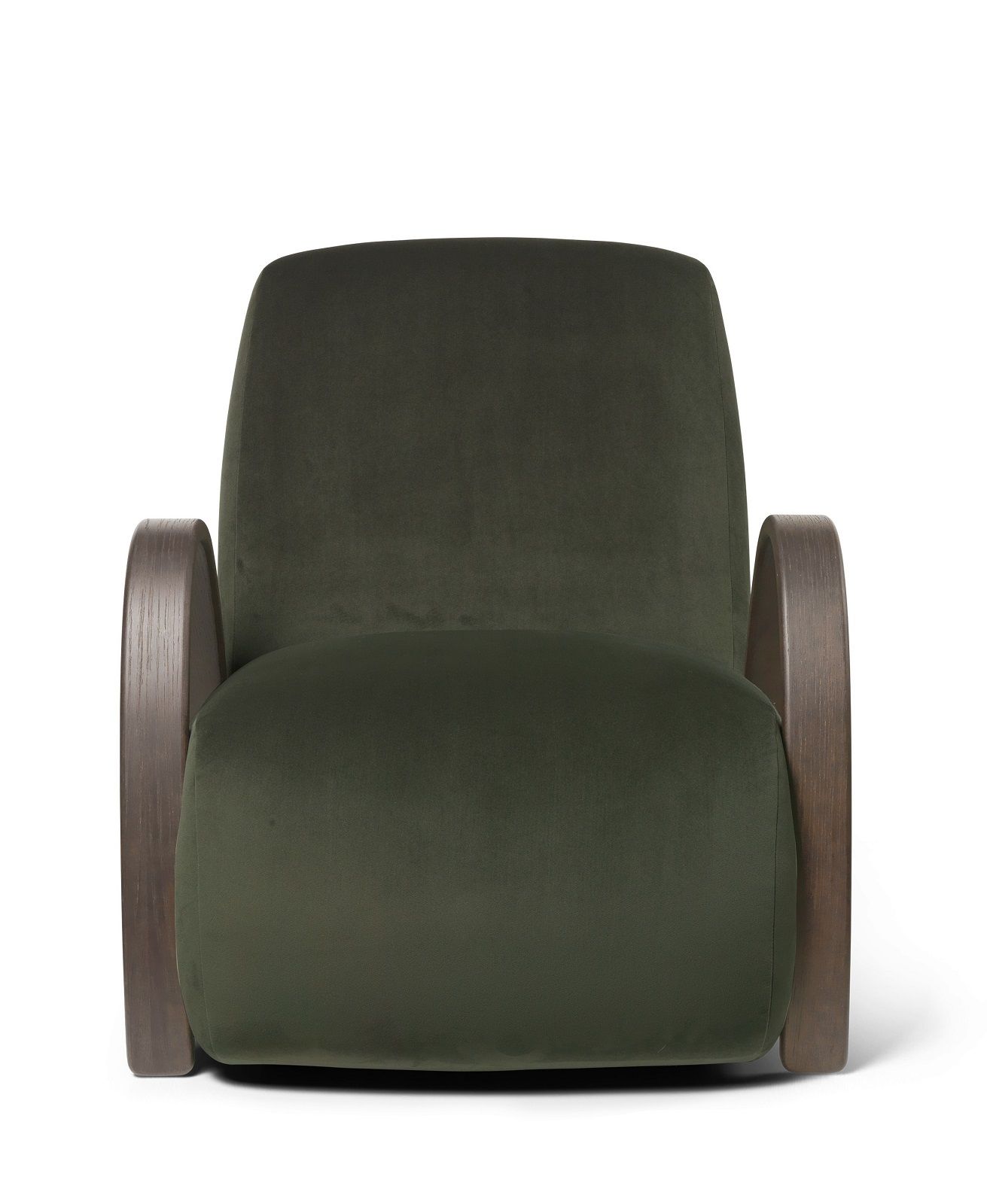 Frontansicht des Buur Lounge Chair von Ferm Living, ein grüner Sessel mit Holzarmlehnen.
