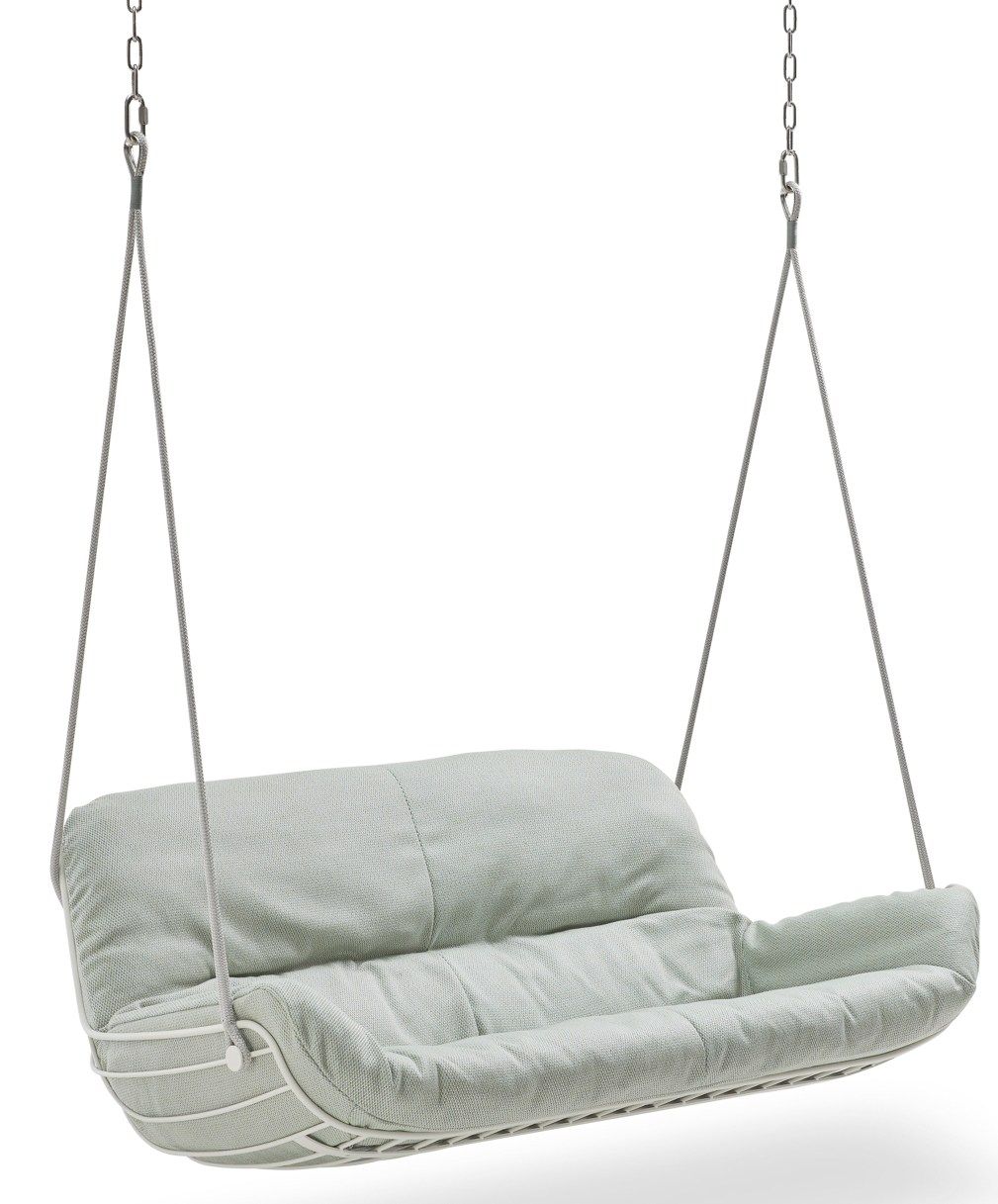 Leyasol Lounge Schaukelsofa von Freifrau Manufaktur: Hängendes Sofa für Innen und Außen, hellgrüner Stoff.