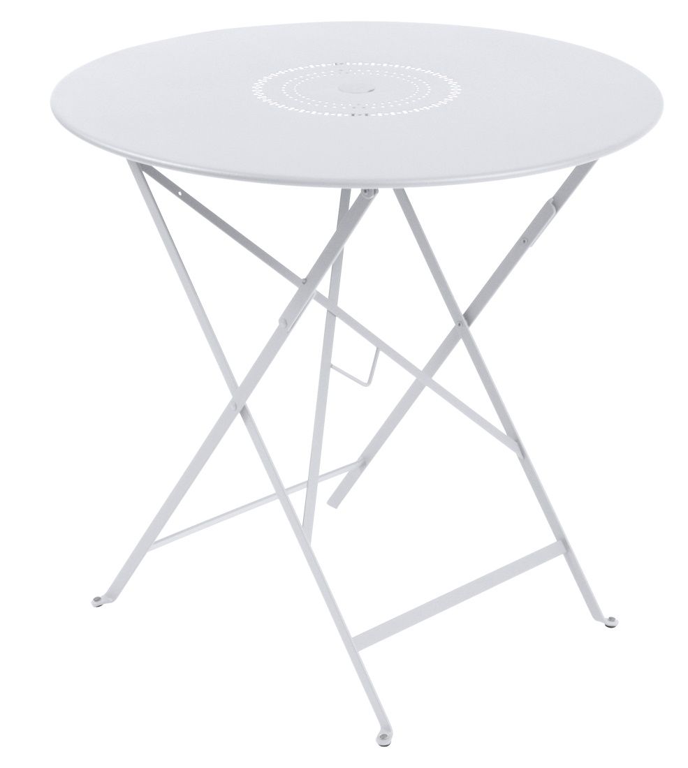 Weißer Floréal Tisch von Fermob für den Außenbereich, runder Gartentisch mit filigranem Lochmuster.