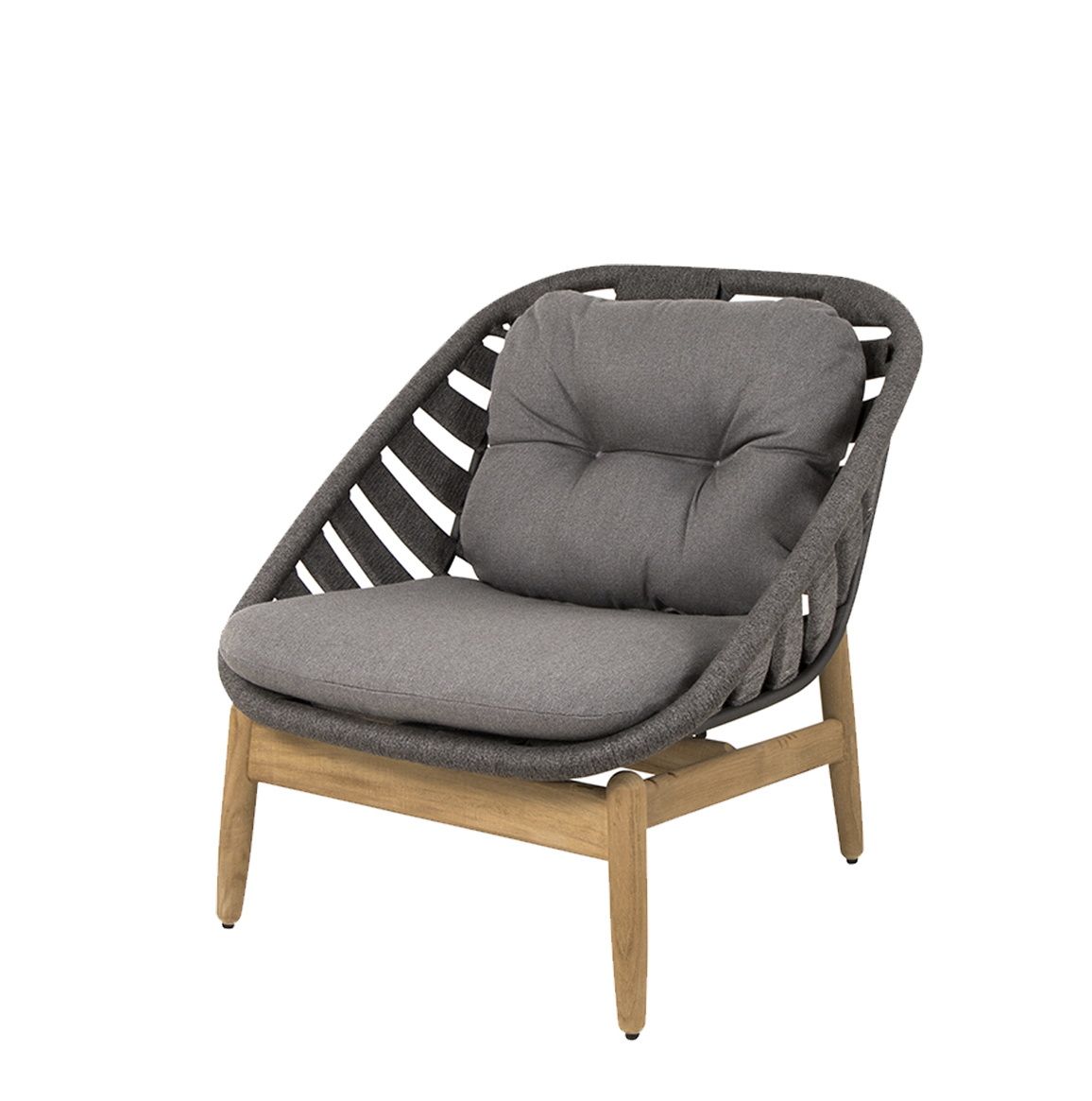 Strington Outdoor Loungesessel in Dunkelgrau von Cane-Line mit Kordelgeflecht und hellen Holzbeinen.