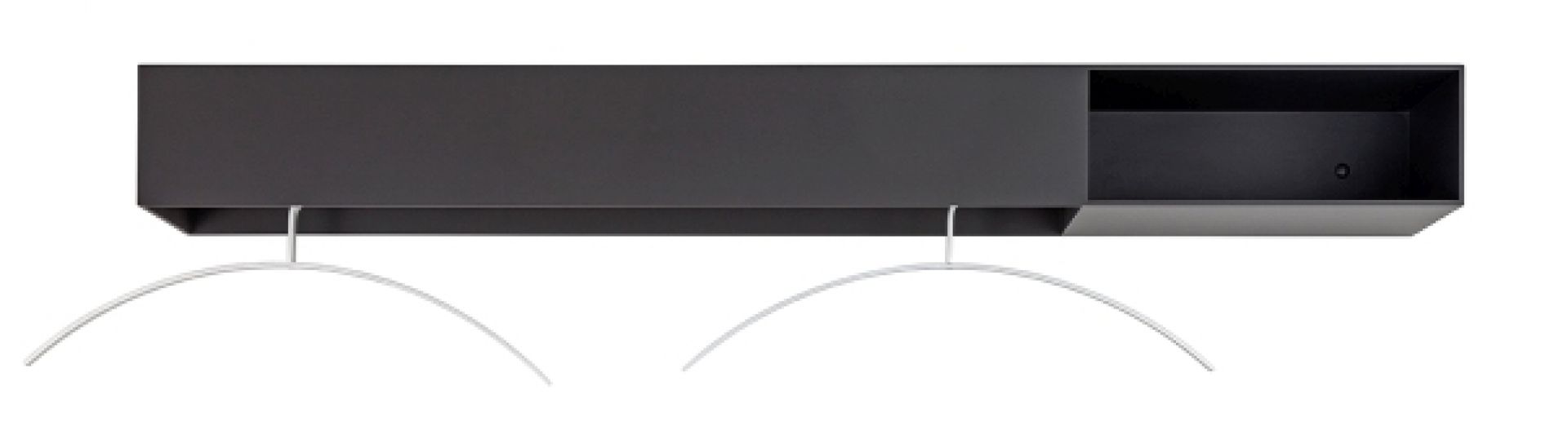 Schönbuch Match Garderobe horizontal in Anthrazit mit Ablage und Kleiderbügeln, moderne Wandgarderobe für Flur.