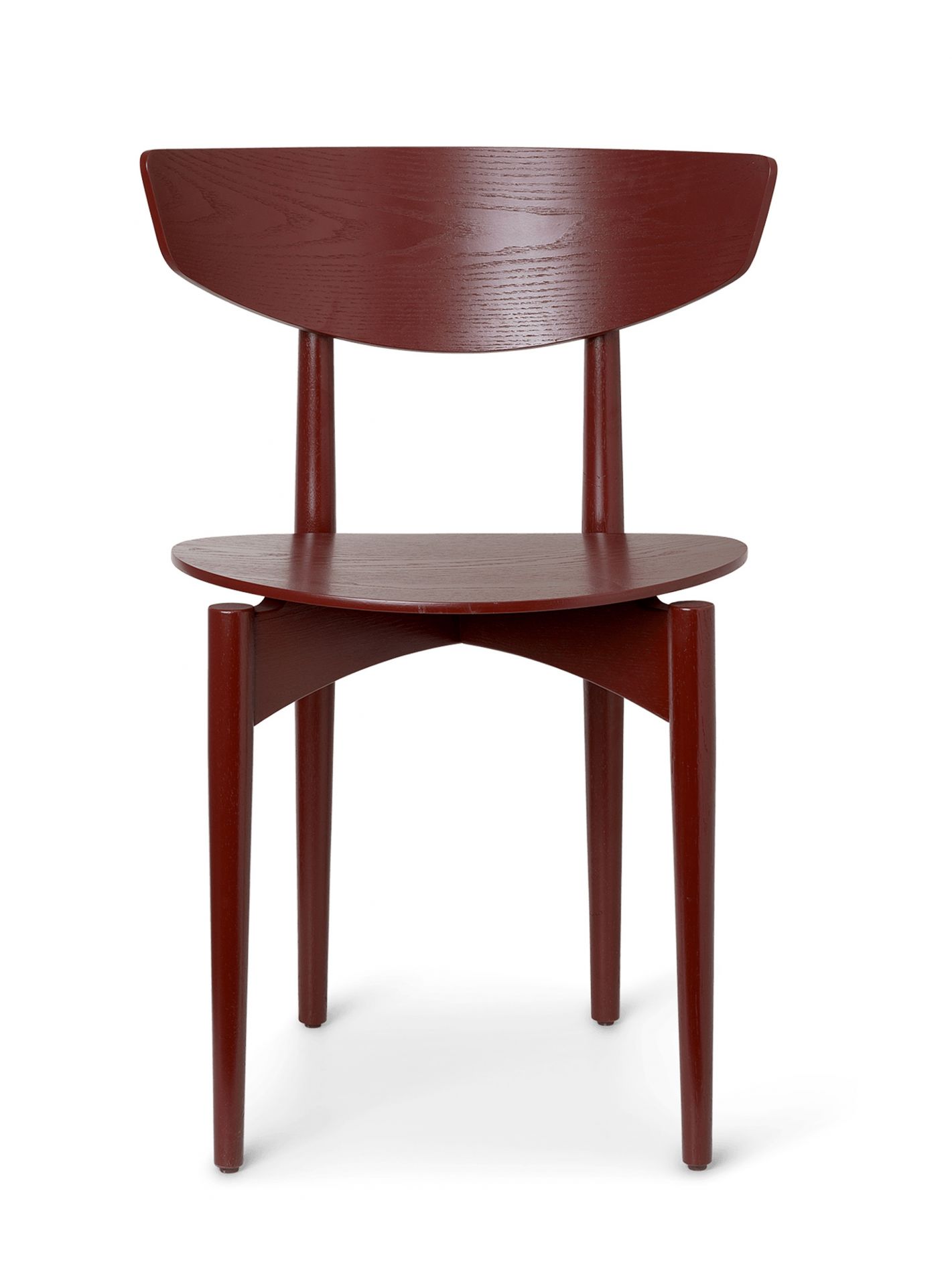 Herman Stuhl von Ferm Living, rotbrauner Holzstuhl für Esszimmer und Küche.