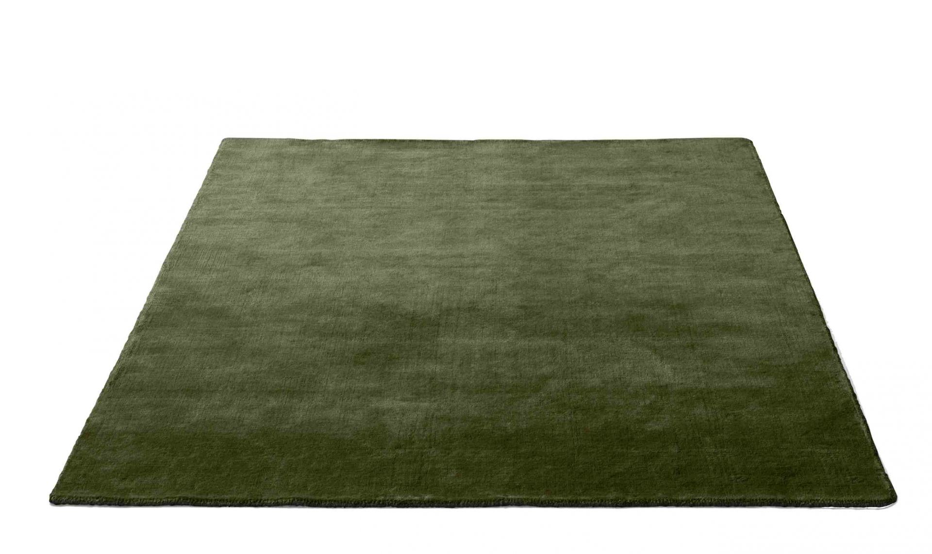 AndTradition The Moor Rug Teppich, quadratisch, olivgrün, hochwertige Textur, für Wohnzimmer und Schlafzimmer.