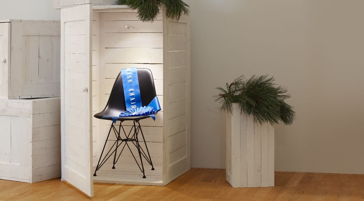 Eames Fiberglass Chair DSR Stuhl Vitra