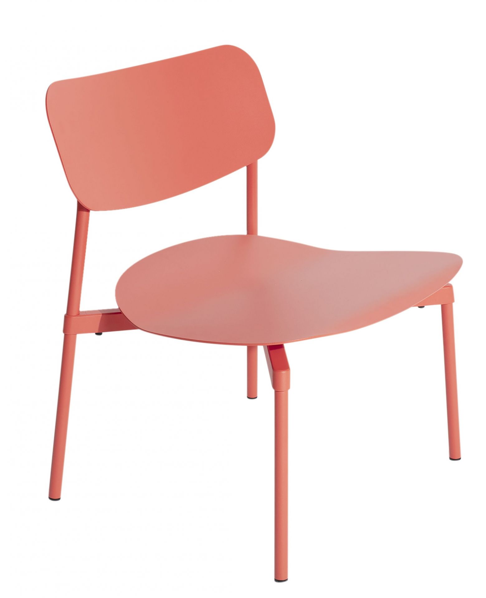 Korallefarbener Fromme Lounge Chair Sessel von Petite Friture, moderner Design Sessel für Wohnzimmer und Garten.