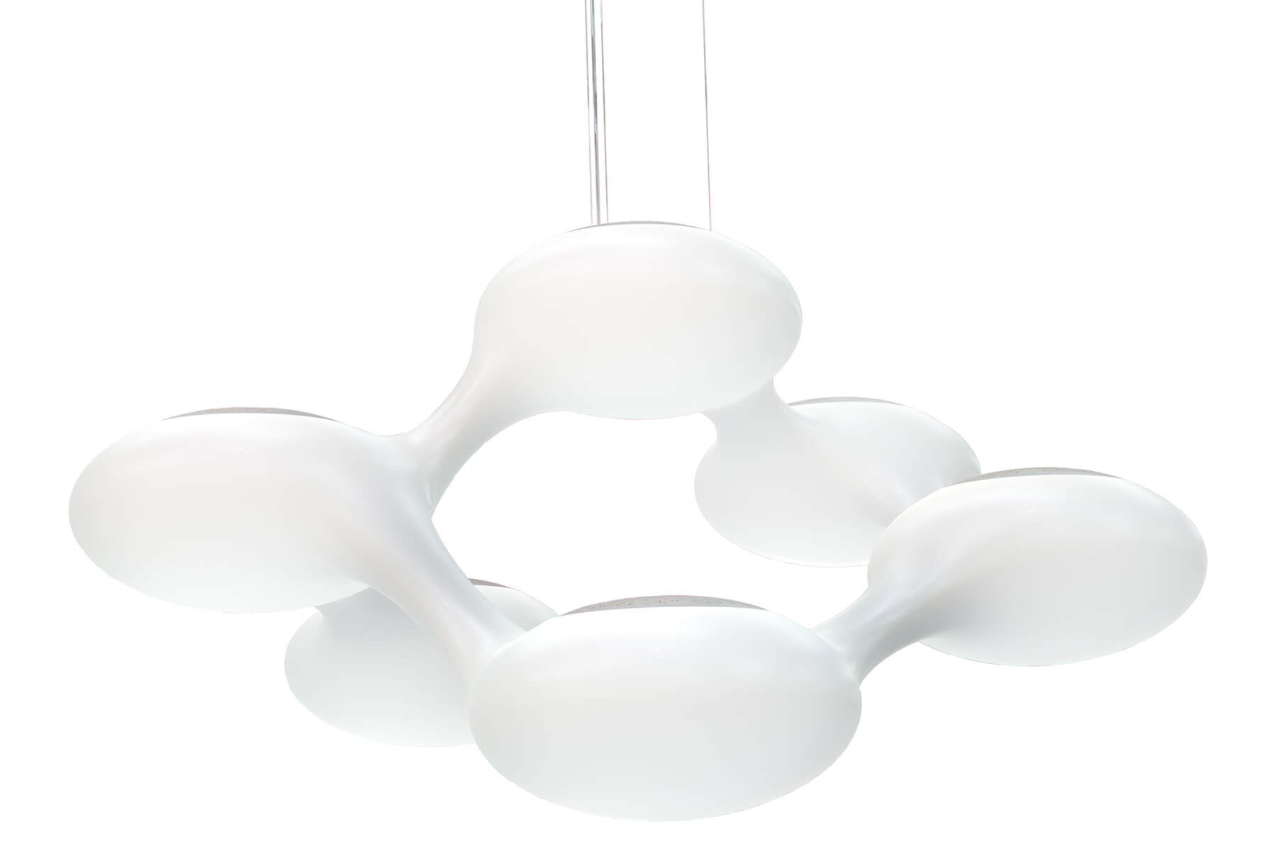 Weiße Cosmo Pendelleuchte mit modernem Design, bestehend aus mehreren verbundenen Kugeln. Deckenleuchte für Wohnzimmer und Esszimmer.