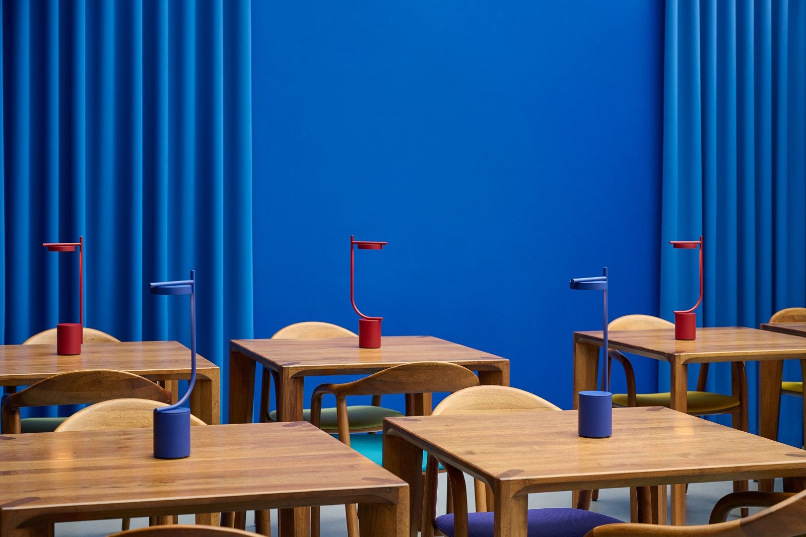 Igram Portable Table Lamp Shape J Akkuleuchte / Tischleuchte Grupa 