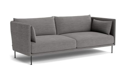 Graues Silhouette Sofa von Hay, 3-Sitzer, mit niedriger Rückenlehne und schwarzen Füßen.