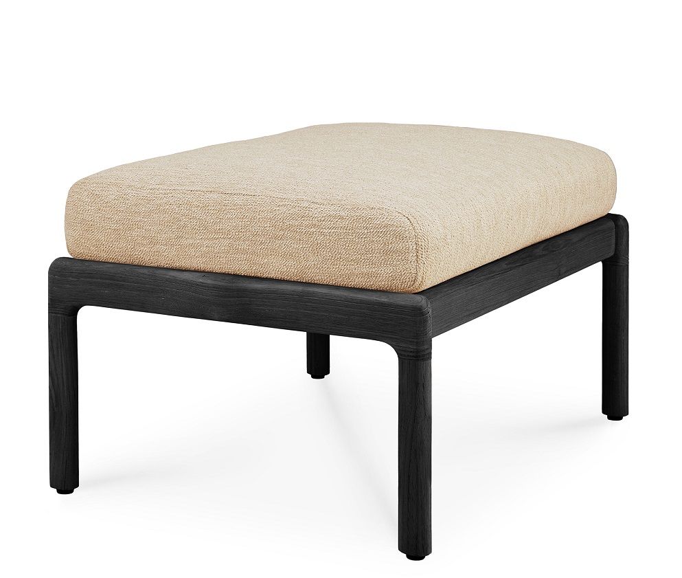 Jack Outdoor Polsterhocker von Ethnicraft: Beiger Hocker mit schwarzem Teakholz-Gestell für den Garten.