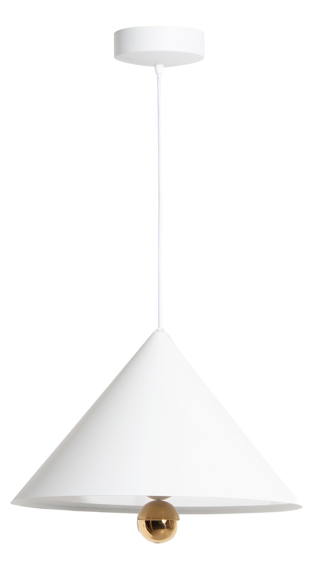 Weiße Cherry Pendelleuchte von Petite Friture: Kegelförmiger Lampenschirm mit goldener Kugel, moderne Hängelampe.