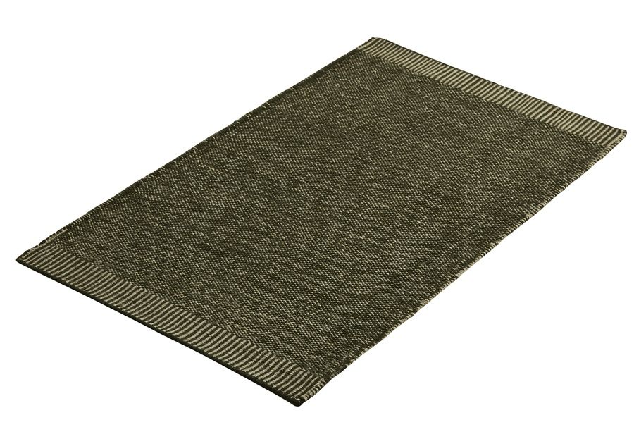 Rechteckiger, olivgrüner Rombo Rug Teppich von Woud, 90x140 cm, mit gestreiftem Rand.