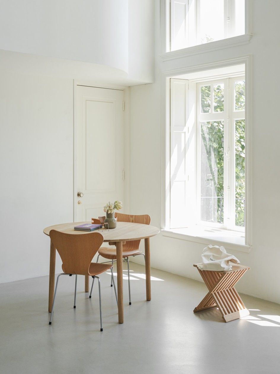 Hven Tisch Ø 110 x H 73 cm Skagerak by Fritz Hansen