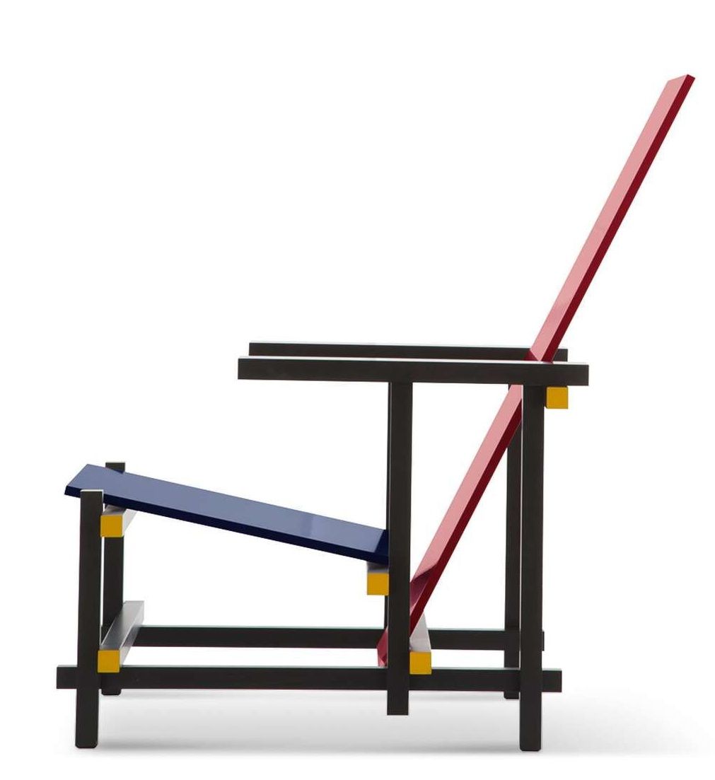 Seitenansicht des Cassina 635 Red and Blue Sessel: Designklassiker mit roten, blauen und schwarzen Elementen.