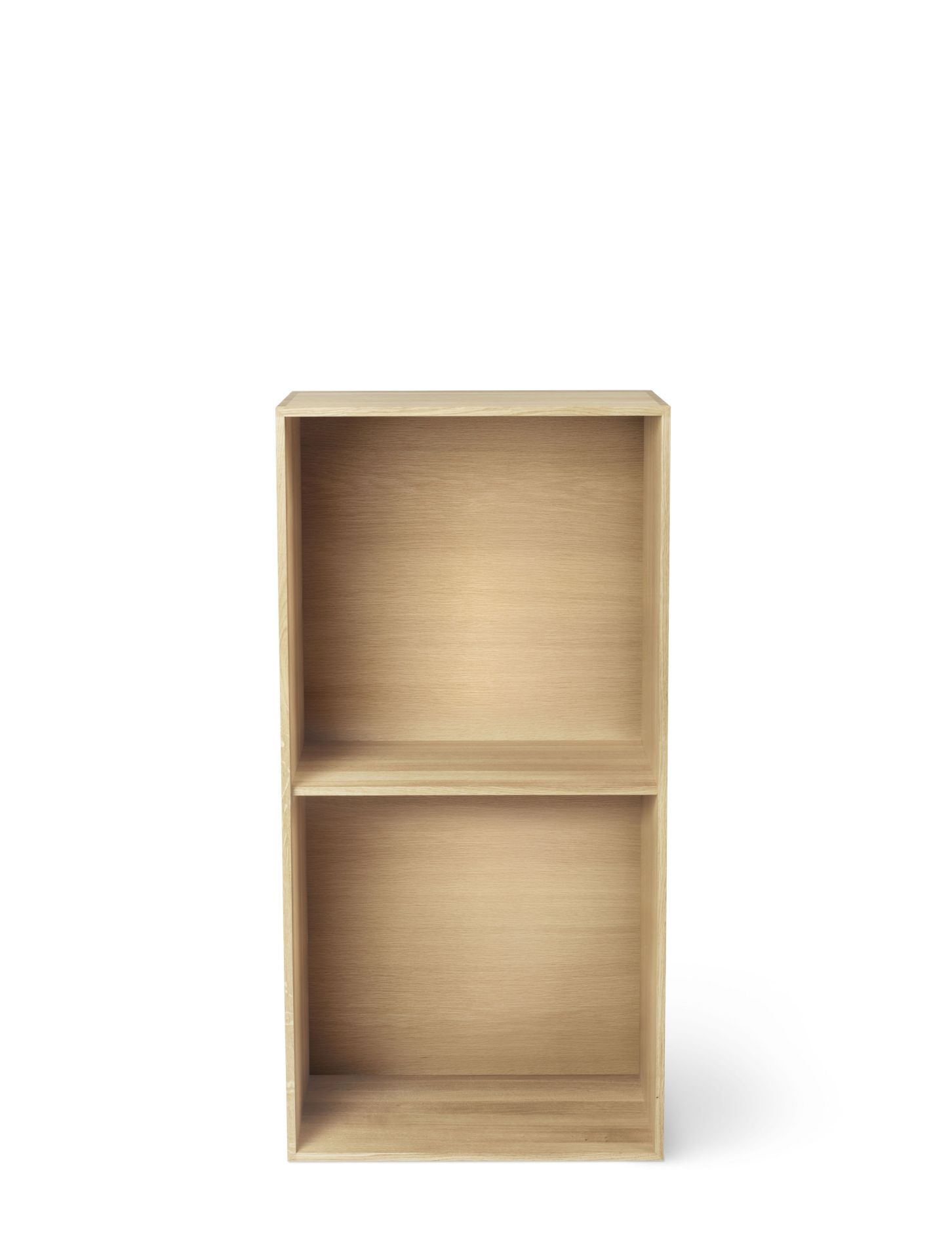 Helles, leeres FK63 Bücherregal von Carl Hansen & Søn, vertikal, aus Holz.