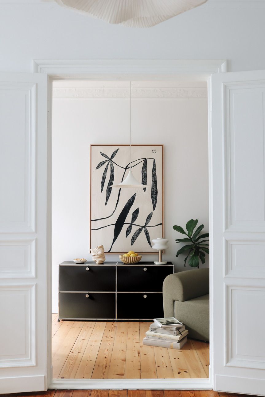 USM Haller Sideboard E2 mit 4 Klapptüren – reinorange