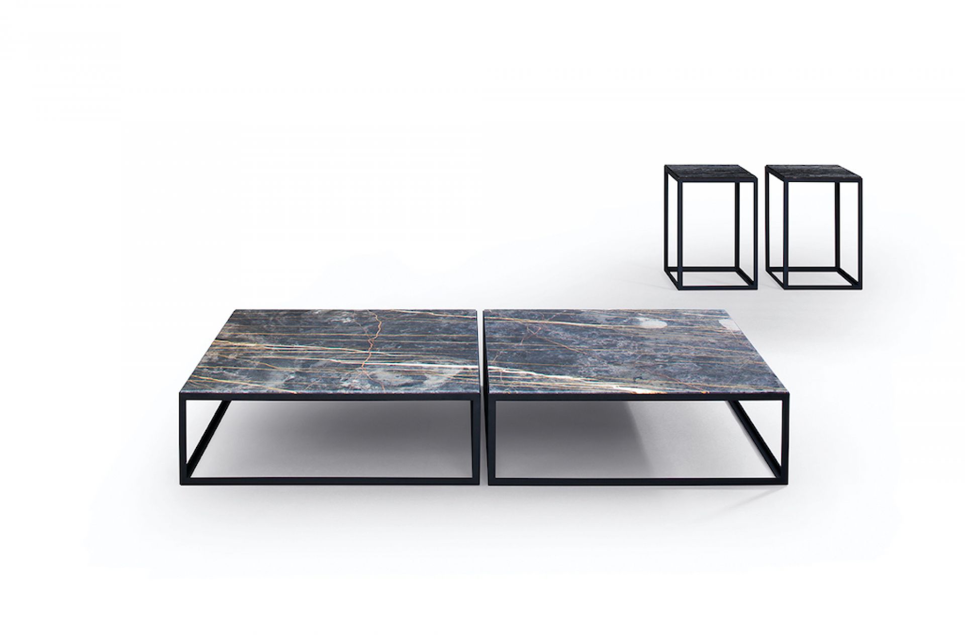 SC 54 Couchtisch von Janua mit Verdi Alpi Marmorplatte und tiefschwarzem, pulverbeschichtetem Gestell.