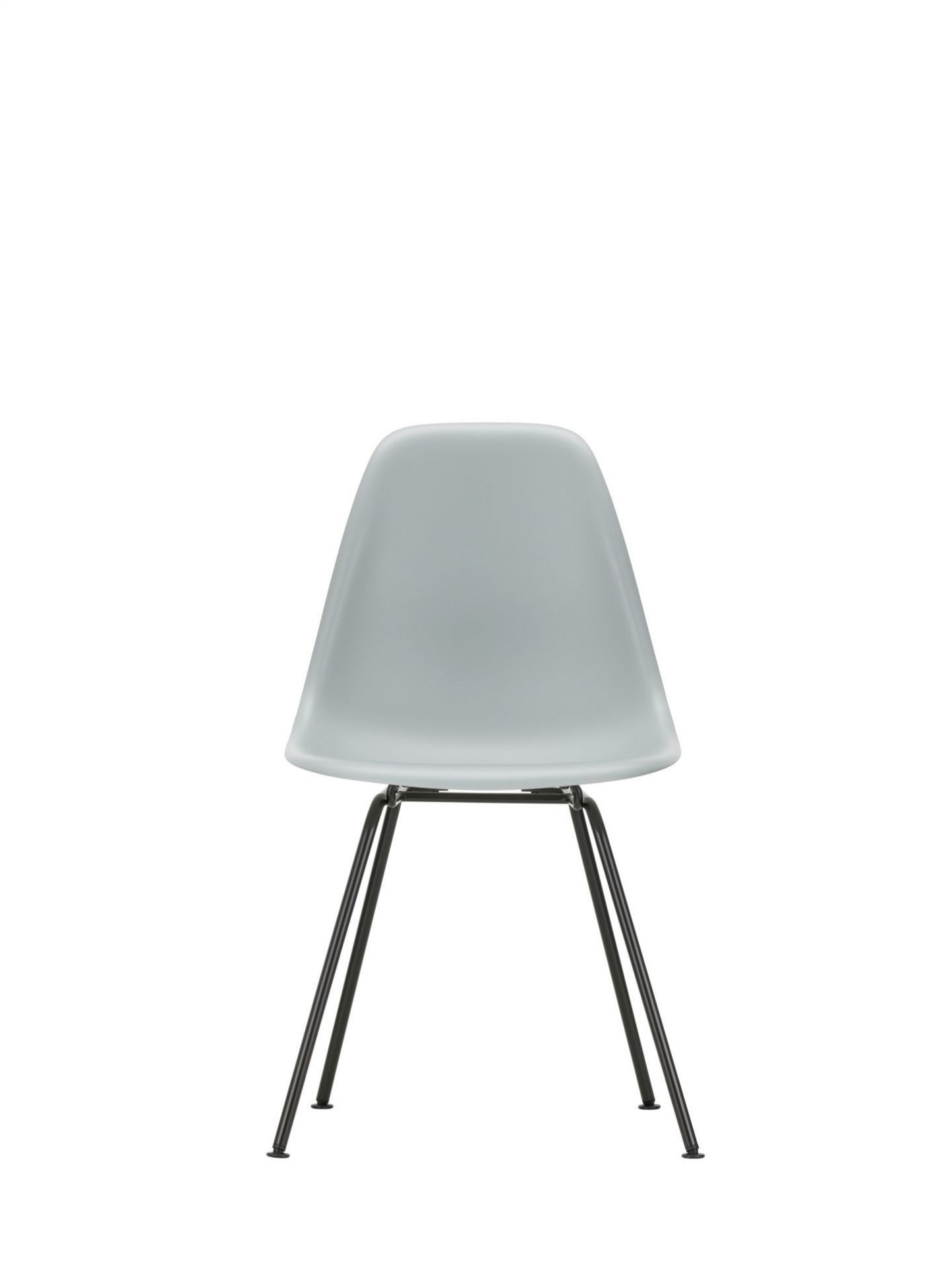 Ansicht von hinten: Eames Plastic Side Chair DSX Stuhl Vitra mit schwarzem Untergestell.
