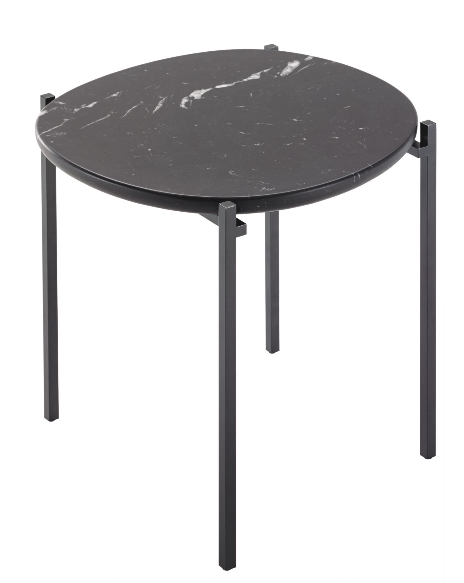 Niobe Beistelltisch mit Carrara-Marmorplatte und filigranem, dunklem Metallgestell. Eleganter Marmortisch für Wohnzimmer und Lounge.