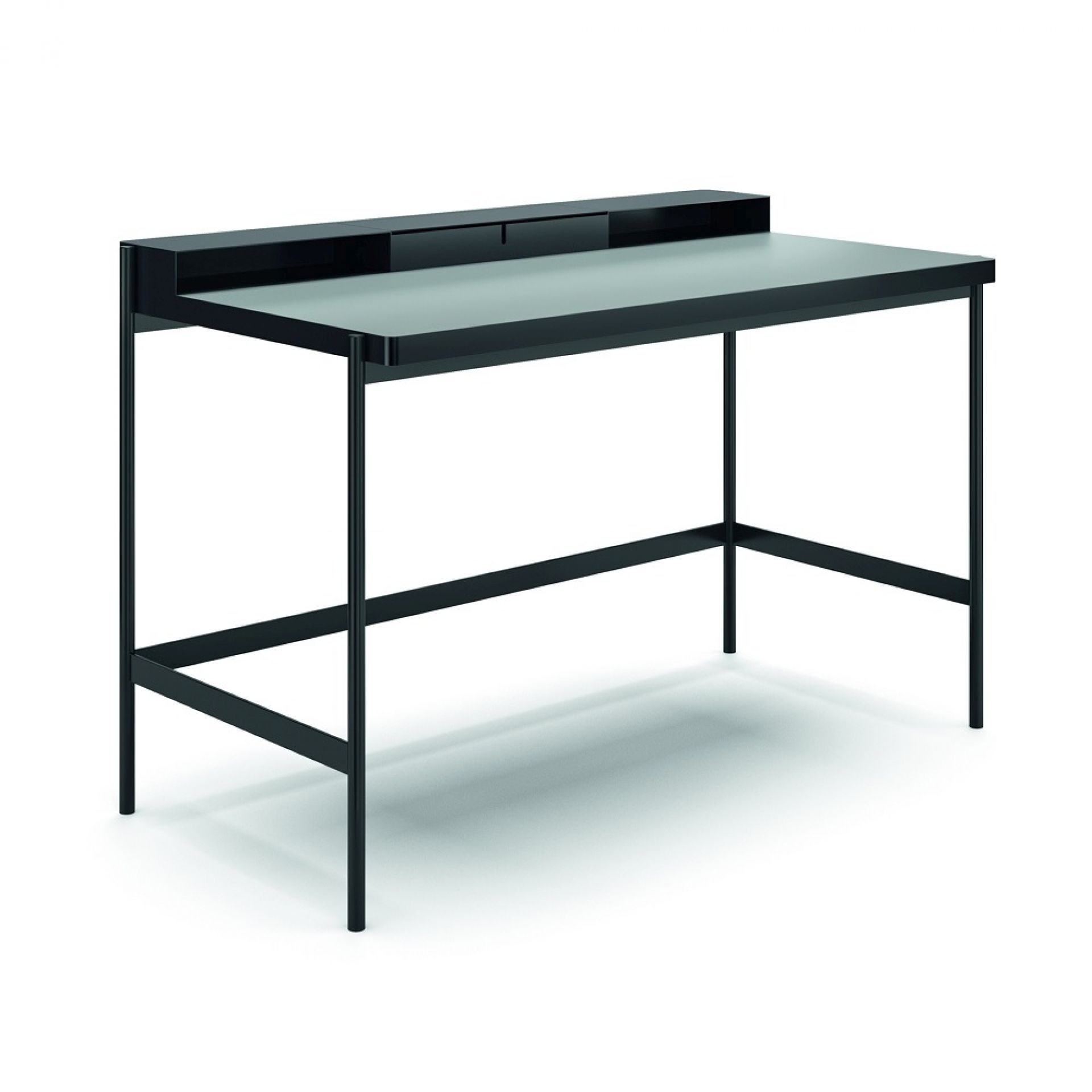 PS20 BIG Schreibtisch von Müller Möbelfabrikation, minimalistisches Design mit schwarzem Gestell und Ablage.