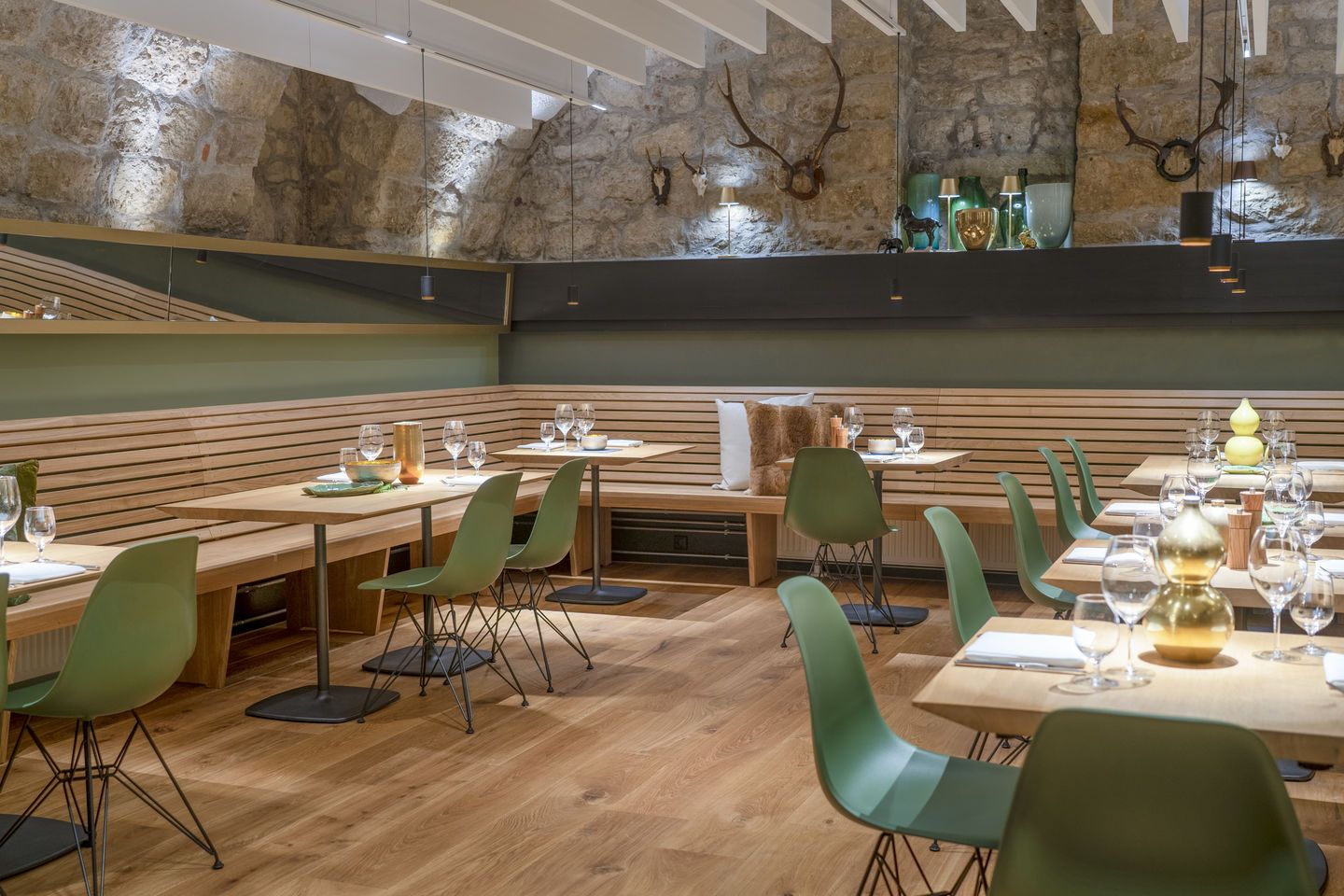 Eames Fiberglass Chair DSR Stuhl Vitra