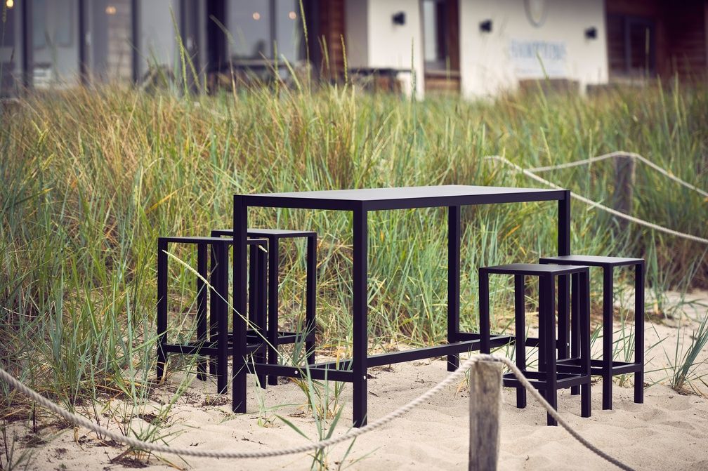 Happy Hour Outdoor Tresentisch Jan Kurtz