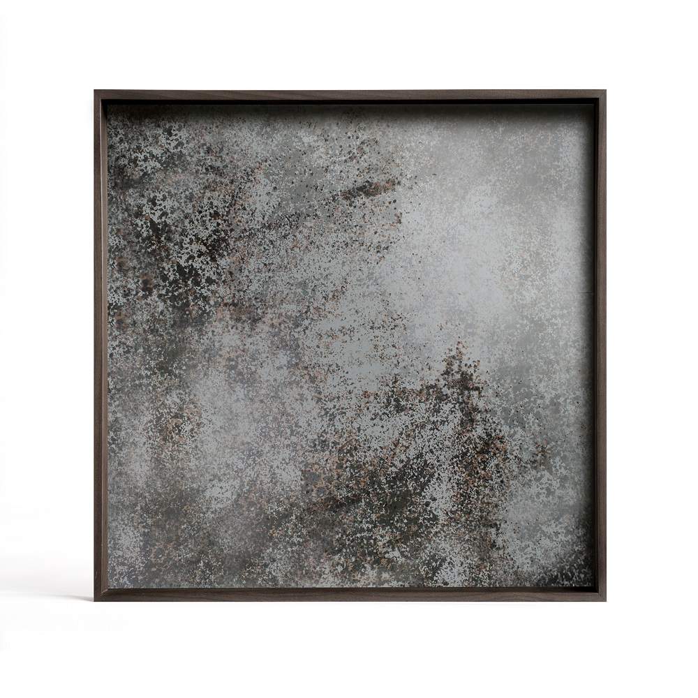 Tray Tablett für quadratischen Couchtisch mit Spiegelglas-Oberfläche und dunklem Holzrahmen von Ethnicraft.