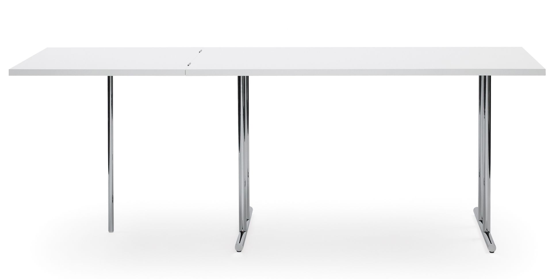 Weißer Lou Perou Ausklapptisch von ClassiCon mit Chromgestell, ideal als Esstisch oder Konferenztisch.